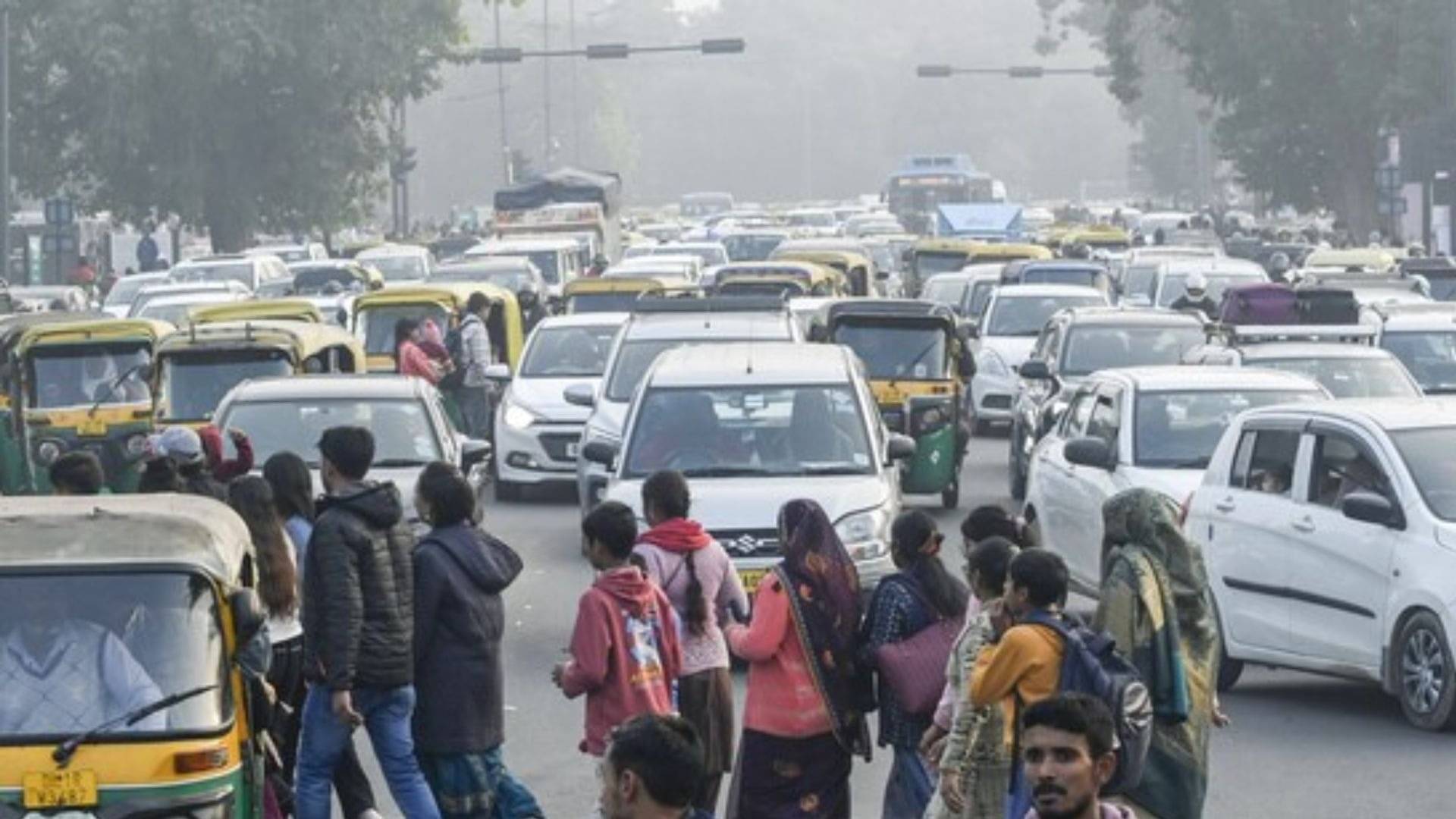 Delhi News: दिल्ली में इन गाड़ियों की No Entry, 1 नवंबर से लागू होगा सख्त नियम