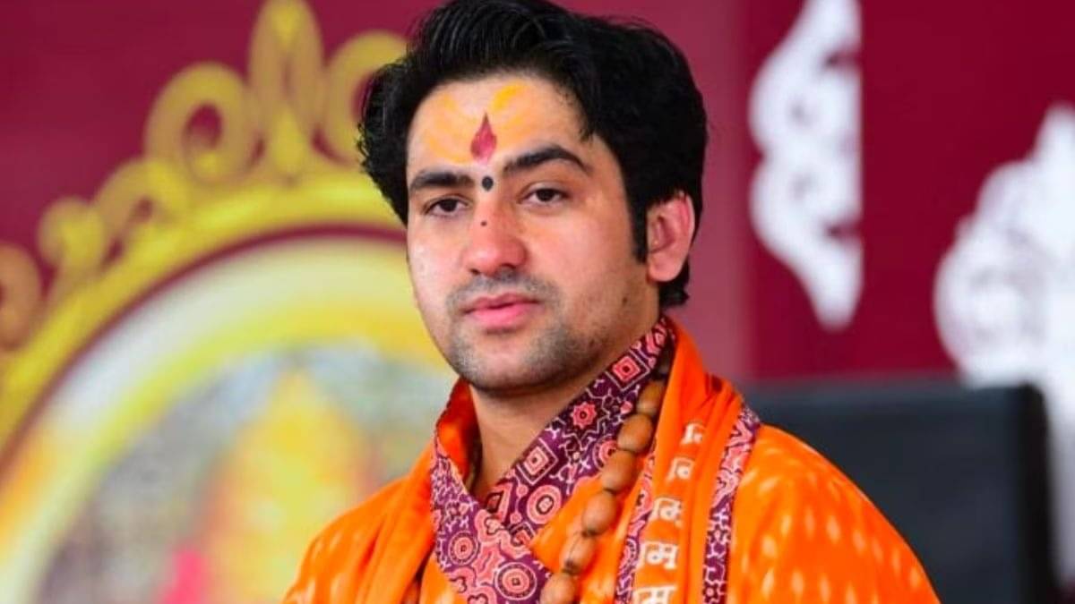 'जब तक दीदी, तब तक नहीं जाएंगे...', धीरेंद्र शास्त्री ने नाम लिए बगैर ममता बनर्जी पर साधा निशाना, आखिर क्या है पूरा मामला?