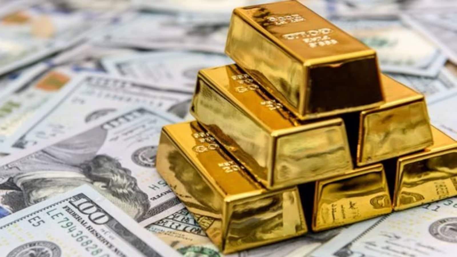 Gold Price: सोने में 9 हफ्ते से जारी तेजी थमी, रिकॉर्ड हाई से 6% टूटा; किन कारणों से गिरी कीमत