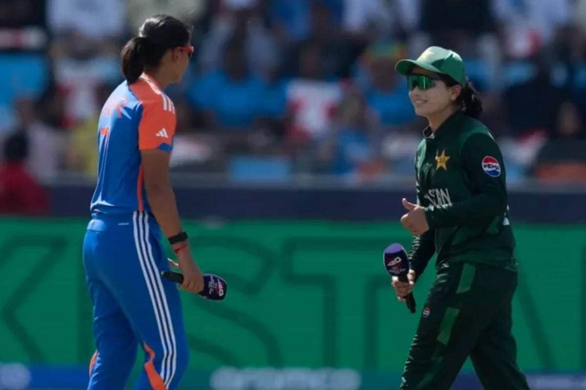 पाकिस्तान की कप्तान ने जीता टॉस, भारत के खिलाफ गेंदबाजी करने का लिया फैसला