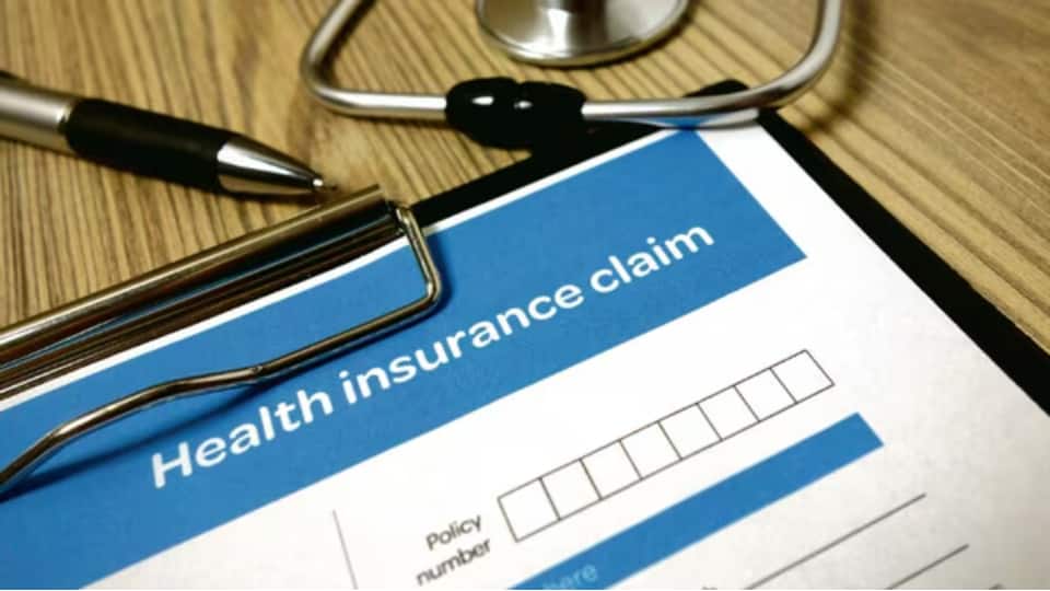 Health Insurance Porting: बीमा कंपनी बदलने पर रिजेक्ट हो रहा क्लेम तो जान लें ये जरूरी टिप्स