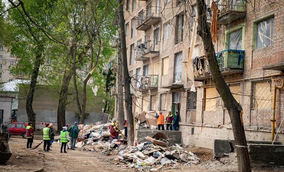 संक्षिप्त: यूक्रेन में सिलसिलेवार हमलों की निन्दा, सूडान में हिंसा से फिर बेघर हुए लोग