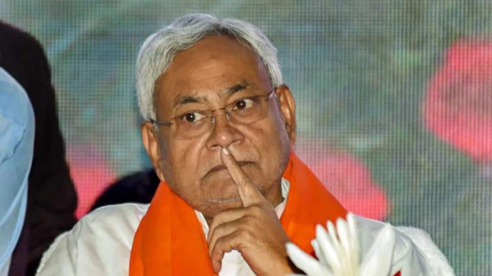 Bihar Chunav 2025: बिहार चुनाव से पहले JDU को लगा बड़ा झटका! अब इस विधायक ने छोड़ा नीतीश का साथ, थामेंगे तेजस्वी का हाथ!