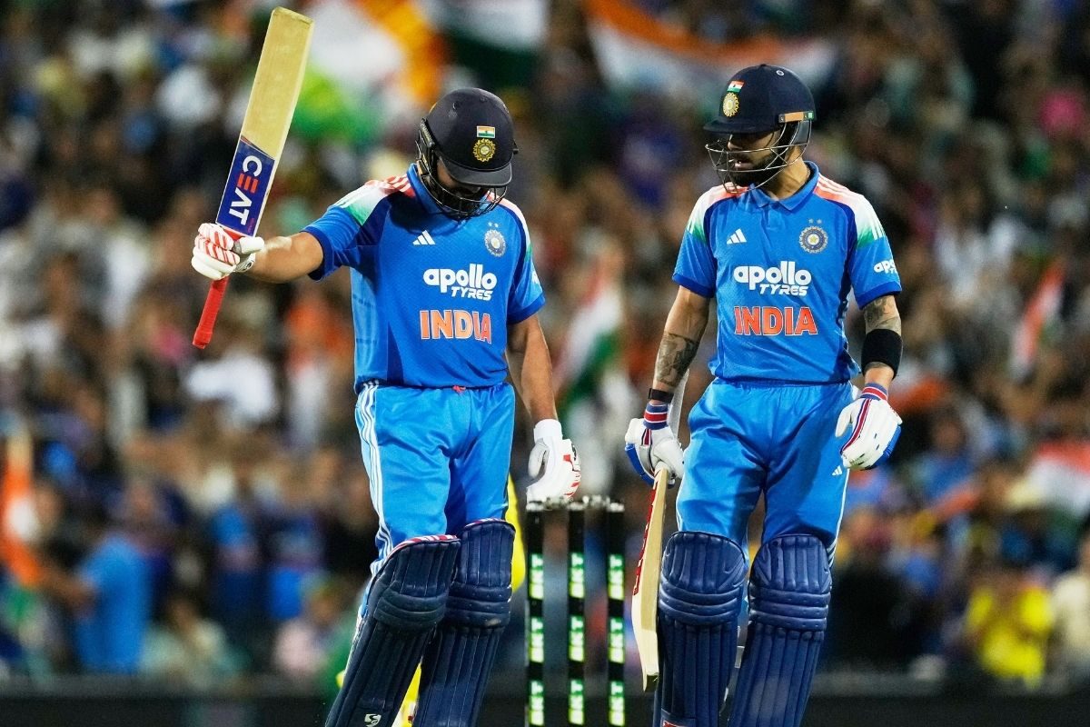 ऑस्ट्रेलिया के खिलाफ शतक ठोकने के बाद रोहित शर्मा ने क्यों नहीं उतारा हेल्मेट