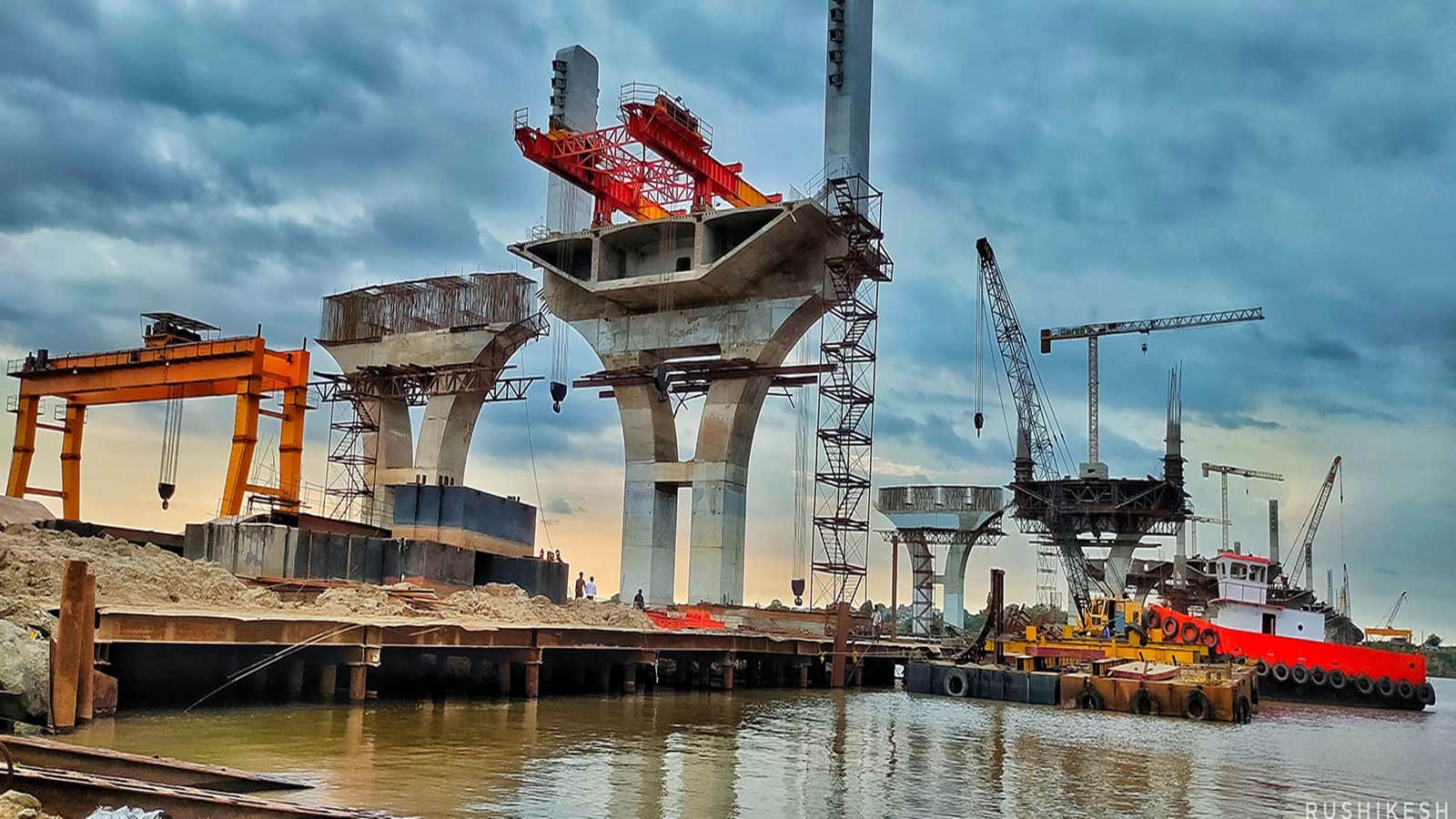 Ashoka Buildcon को NHAI ने किया बैन, झटके पर 6% टूटे शेयर, ये है पूरा मामला