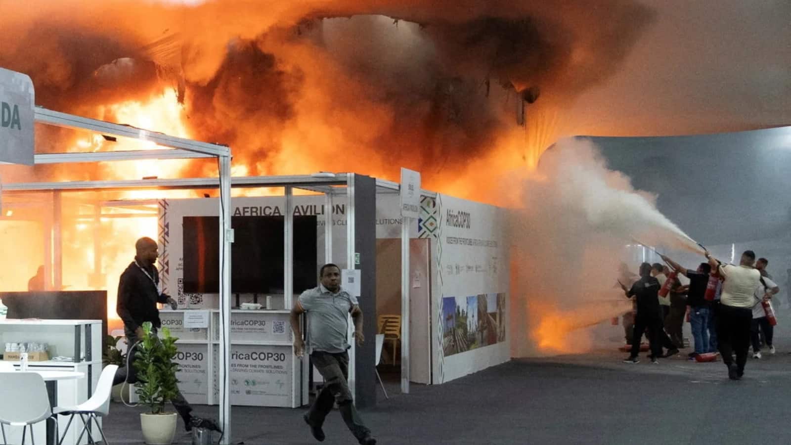 UN COP30 Climate Summit fire: UN COP30 समिट में बड़ा हादसा, ब्लू जोन में आग लगने से मची अफरा-तफरी, जान बचाकर भागे डेलिगेट्स