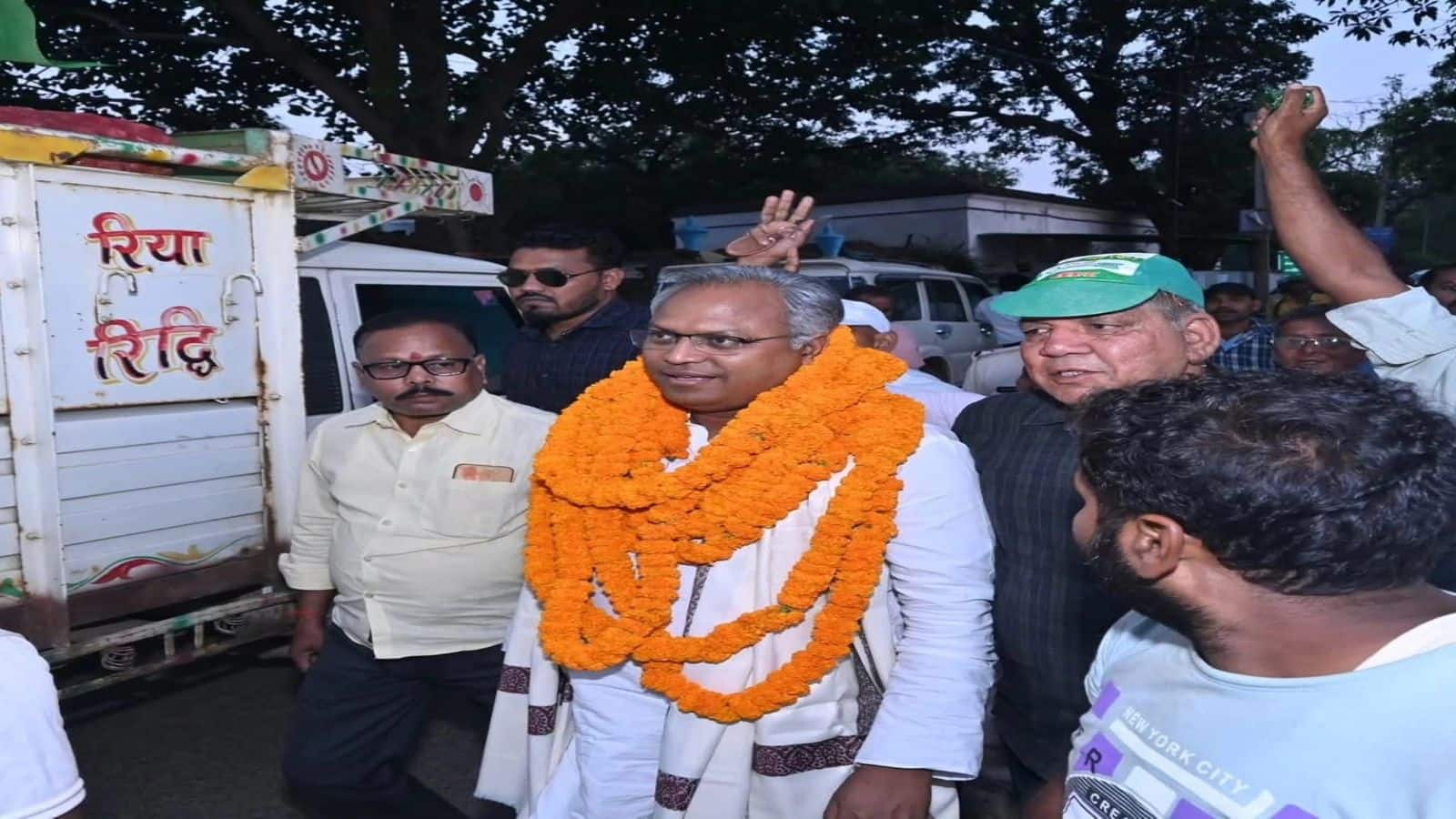 Bihar Result 2025: आईएएस से दिया इस्तीफा दिया तो लगा नीतीश ने चुना उत्तराधिकारी, लेकिन परदे के पीछे बने JDU  की नैया के खिवैया