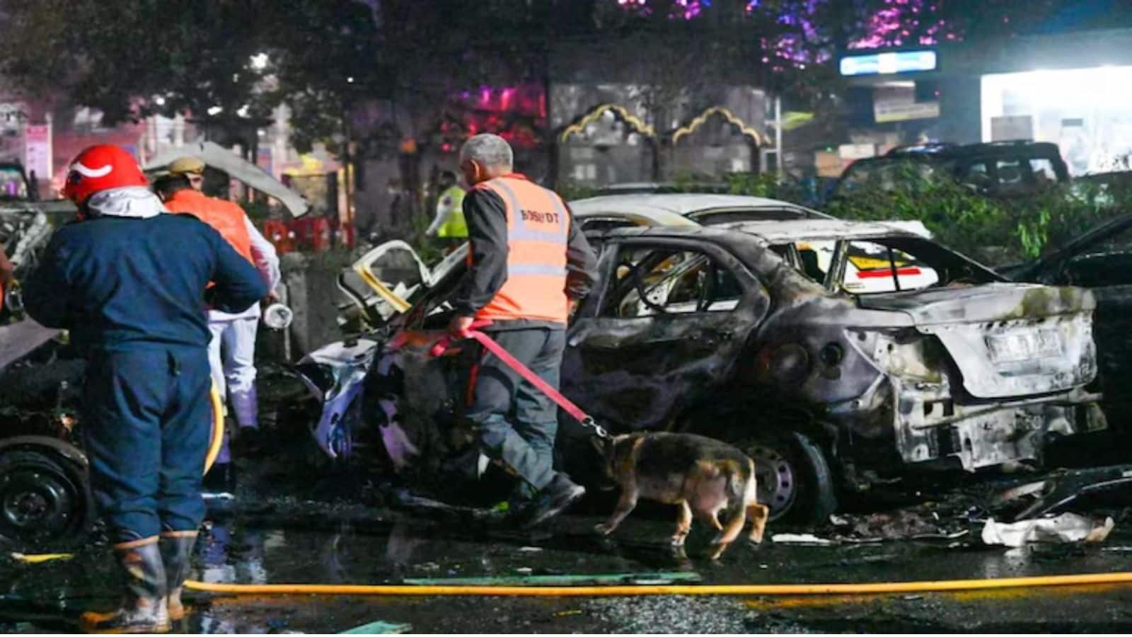 Delhi Blast Case: हथियारबंद ड्रोन और मिनी-रॉकेट से टेरर मॉड्यूल की 'हमास-शैली' में हमले की थी प्लानिंग, 'शू बम' एंगल की भी हो रही जांच