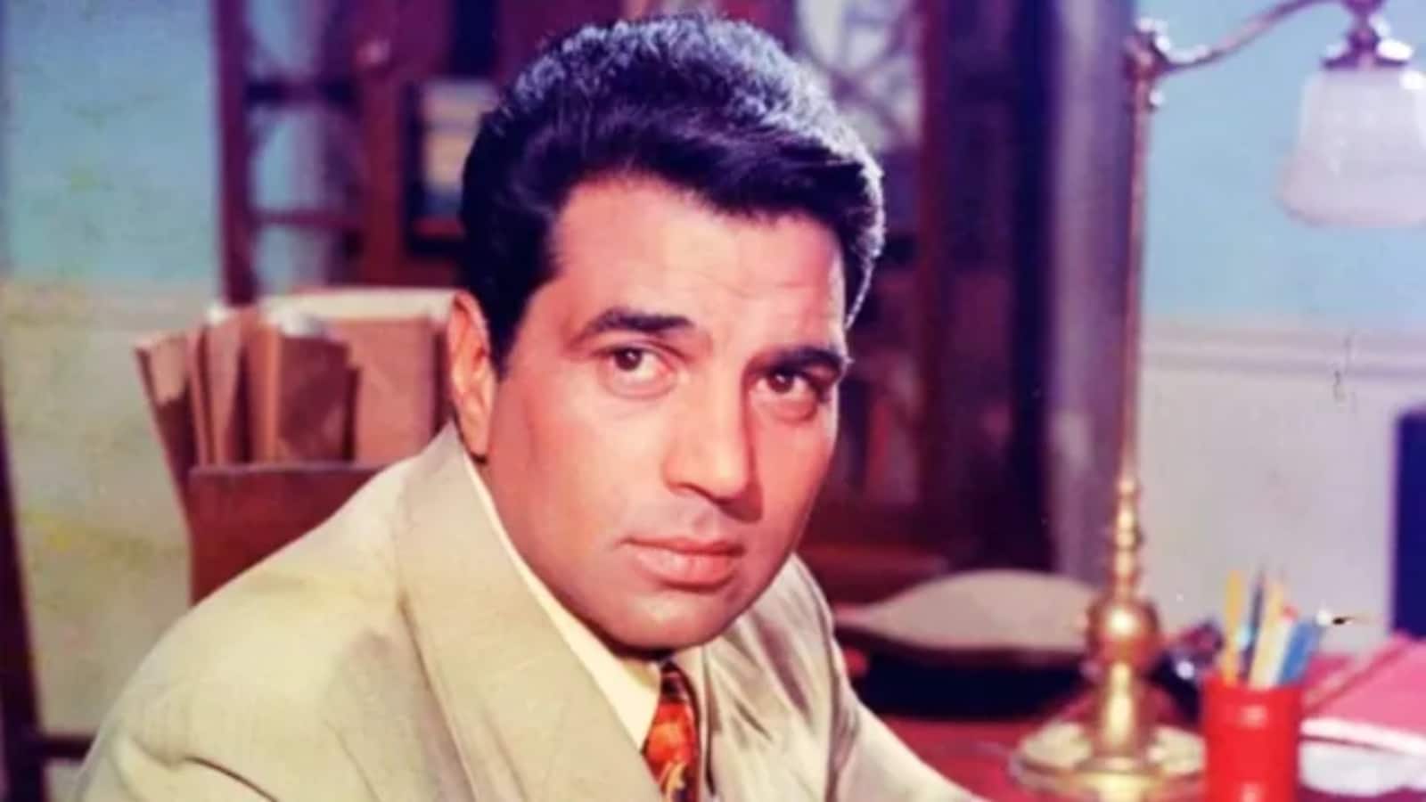 Dharmendra Death: साहनेवाल और नसराली गांव में शोक की लहर, धर्मेंद्र को याद कर भावुक हुए लोग