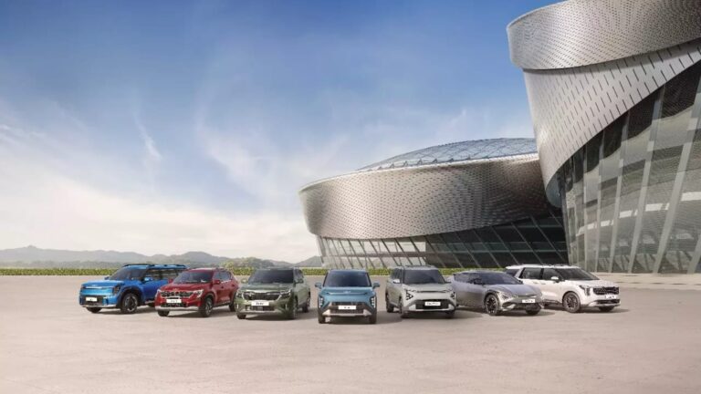Kia India ने तोड़ा अपना ही रिकॉर्ड, अक्टूबर में बेचीं 29,556 कारें