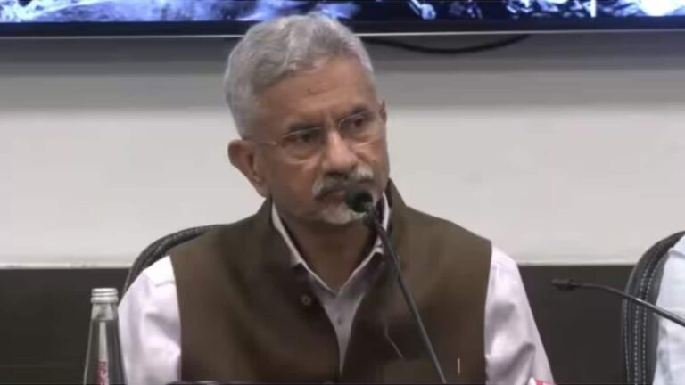 EAM Jaishankar: 'अमेरिका वन-ऑन-वन' डील करके वैश्विक संबंधों की बदल रहा शर्तें, विदेश मंत्री जयशंकर ने आत्मनिर्भरता पर दिया जोर
