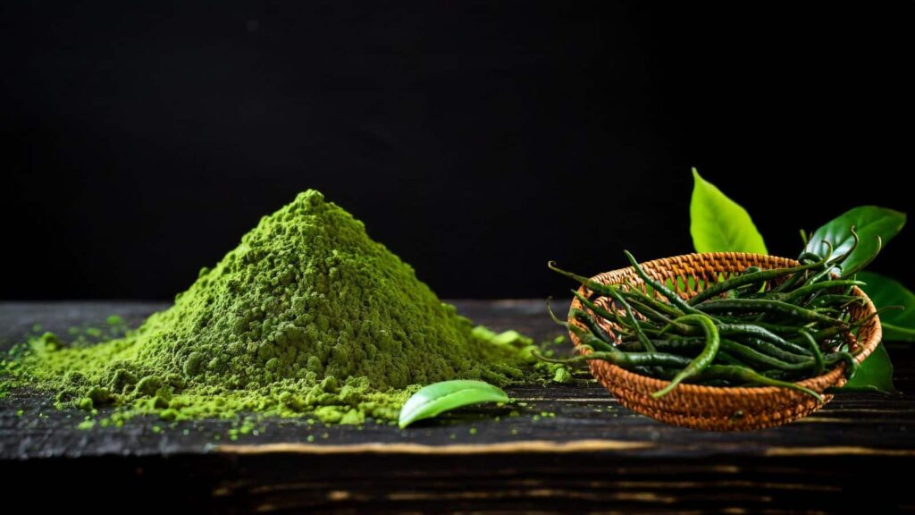 Green Chili Powder: हरी मिर्च सूख रही है? बनाएं मिनटों में झटपट होममेड चिली पाउडर