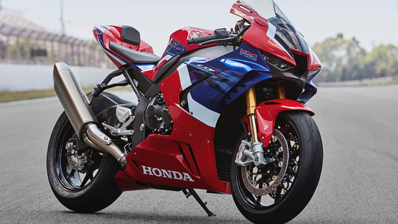 Honda ने इन पावरफुल बाइक्स को अपनी वेबसाइट से हटाया, जानें वजह और फीचर्स