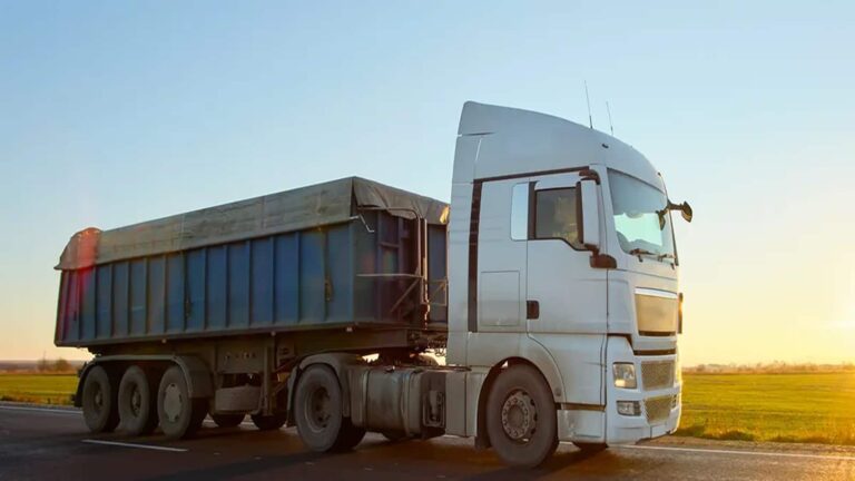 Jayesh Logistics IPO Listing: लिस्ट होते ही लोअर सर्किट, ₹120 के शेयरों की कमजोर एंट्री, आईपीओ को मिला था तगड़ा रिस्पांस