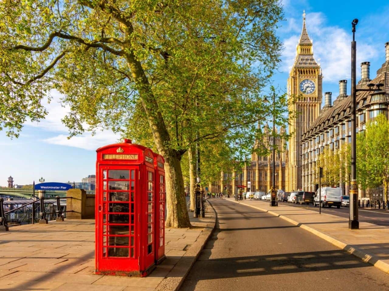 1000 कर्मचारियों को फ्री लंदन घुमा रही है कंपनी, क्या आपको भी हो रही है जलन?