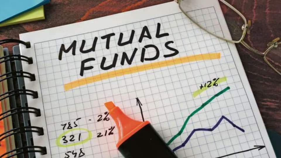 Equity vs Debt Funds: इक्विटी और डेट फंड में से क्या है बेहतर? निवेश से पहले समझें ये अंतर