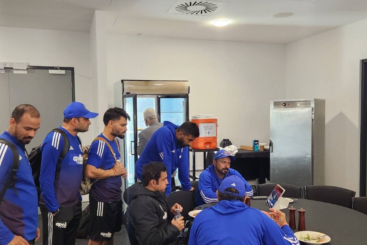 खुद को रोक नहीं पाए गौती, रिंकू में भी दिखा रोमांच, WC ने बढ़ाया टीम का तापमान