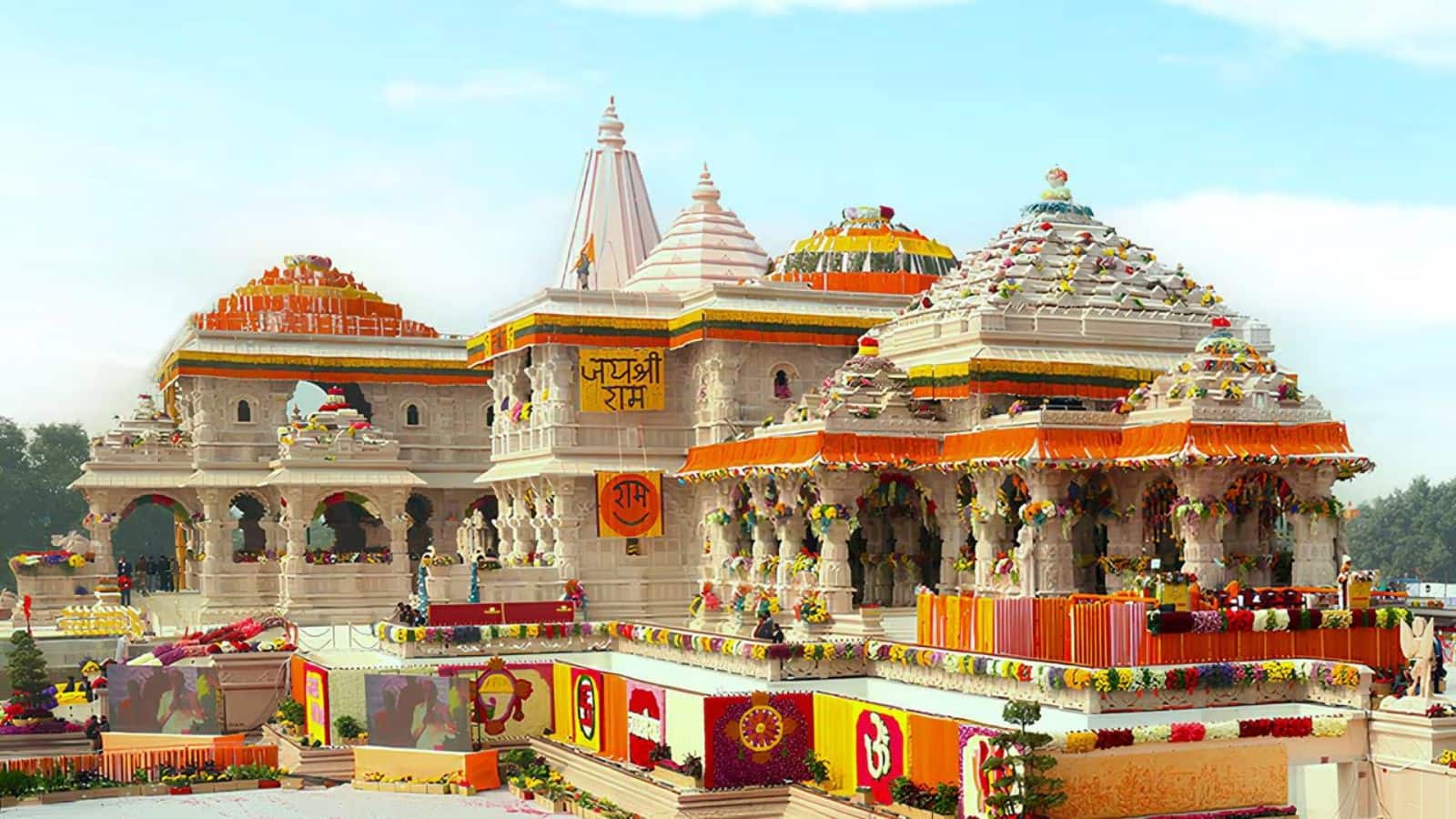 Ram Mandir: PM मोदी आज विशेष मुहूर्त में राम मंदिर पर फहराएंगे 'सूर्य और ओम' ध्वज, शिखर पर ध्वजारोहण से पूरा हो जाएगा मंदिर का निर्माण