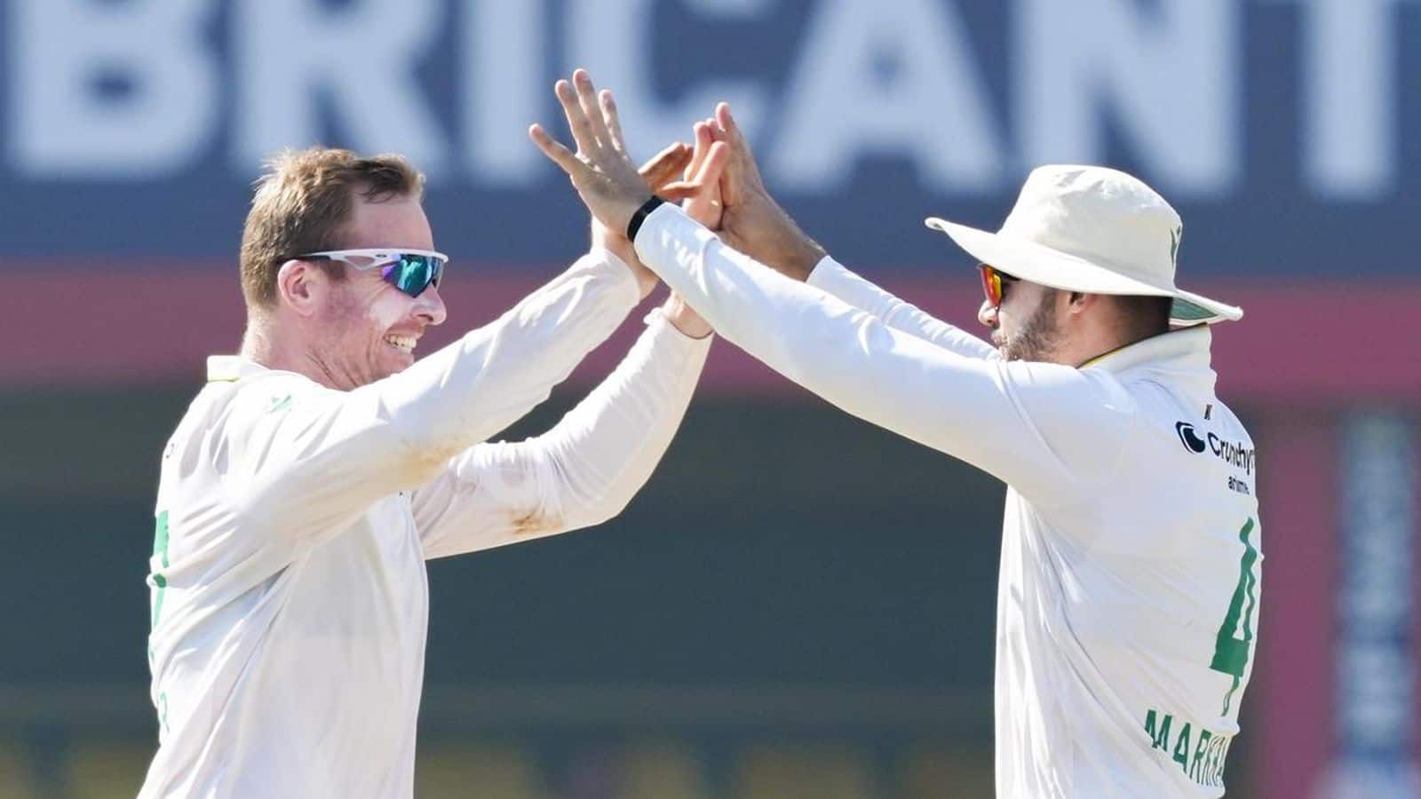IND vs SA Test: भारत की टेस्ट क्रिकेट में सबसे बड़ी और शर्मनाक हार! दक्षिण अफ्रीका ने 408 रनों से दी मात, कोच पर 'गंभीर' सवाल