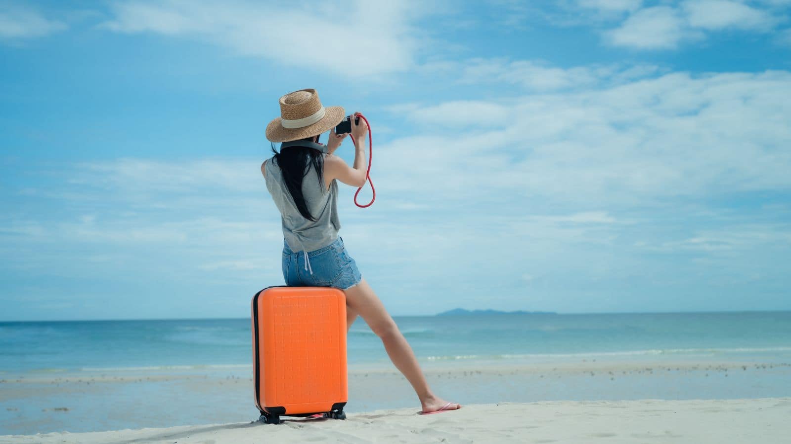 Solo Travellers: सोलो ट्रिप का कर रही हैं प्लान, इन चीजों को बिल्कुल भी ना करे मिस