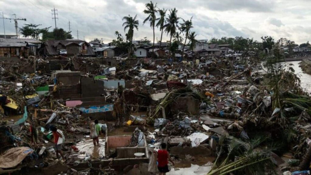 Typhoon Kalmaegi: फिलीपींस में तूफान कालमेगी ने मचाई तबाही, 241 मौतें दर्ज