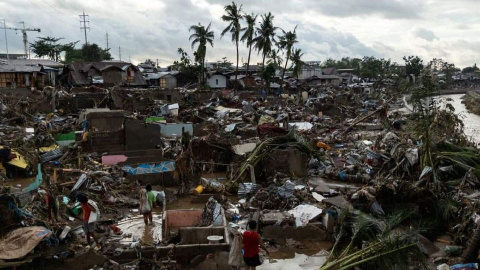 Typhoon Kalmaegi: फिलीपींस में तूफान कालमेगी ने मचाई तबाही, 241 मौतें दर्ज