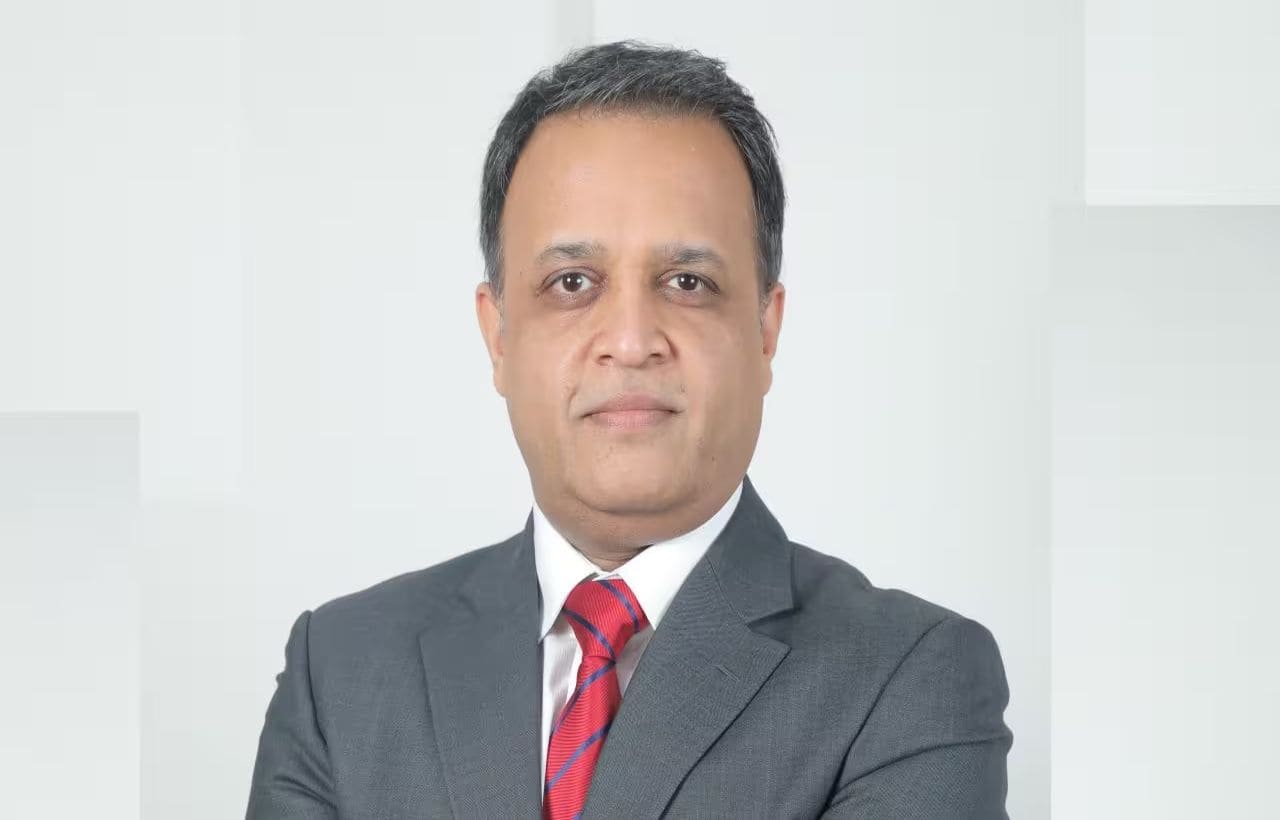 बाजार में आया करेक्शन महज टेक्निकल, ये 3 सेक्टर आगे करेंगे आउटपरफॉर्म- अभय अग्रवाल