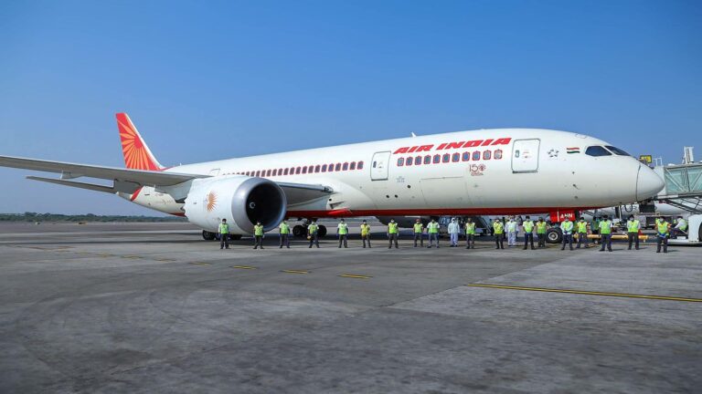 बड़ा विमान हादसा टला! दिल्ली एयरपोर्ट से टेकऑफ नहीं कर पाया Air India का प्लेन, IGI पर मचा हड़कंप