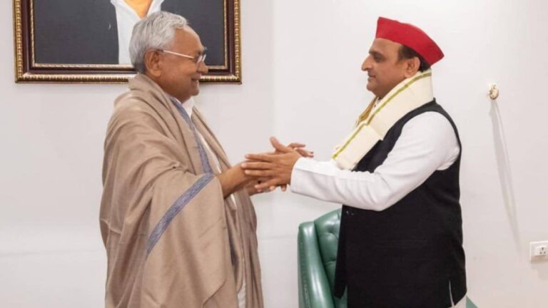 Bihar CM: नीतीश कुमार के एक बार फिर से मुख्यमंत्री बनते ही अखिलेश यादव का आया रिएक्शन, कहा- आगामी पूरे पांच सालों...