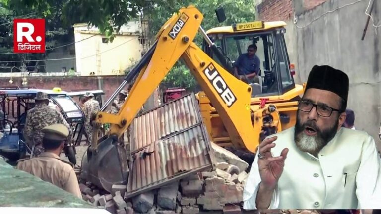 UP: बरेली हिंसा पर बड़ी कार्रवाई, तौकीर रजा के करीबी आरिफ की प्रॉपर्टी पर चला CM योगी का बुलडोजर, मिट्टे में मिले दुकान