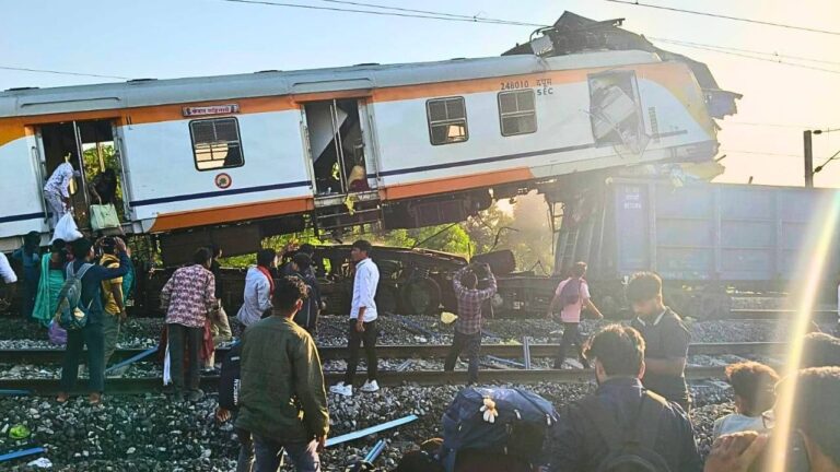 Chhattisgarh Train Accident : बिलासपुर ट्रेन हादसे में मृतकों का आंकड़ा बढ़ा, अब तक 11 यात्रियों की मौत, घटनास्थल पर अब कैसी है स्थिति?
