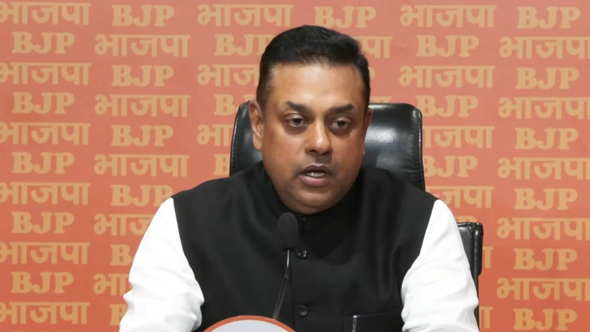 राहुल गांधी की टीम देश को अपमानित कर रही, विदेशी धरती से वोट चोरी का नैरेटिव चलाया, बिहार-बंगाल में SIR पर भ्रम फैलाया- BJP का बड़ा दावा