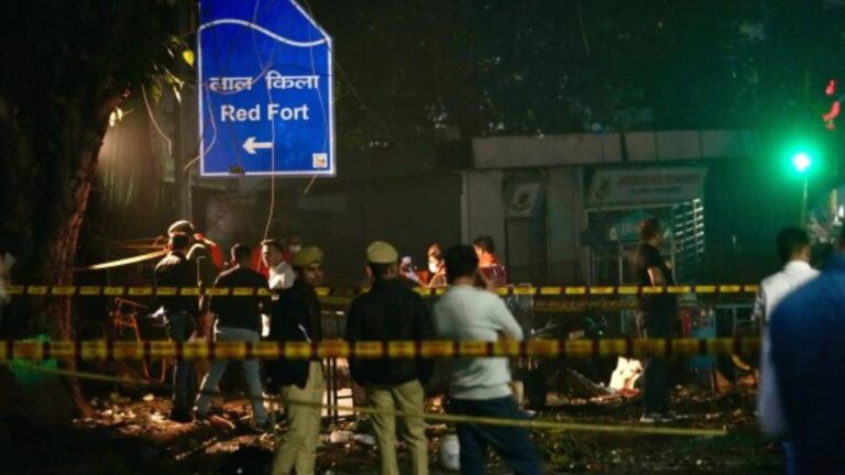 पूरा विश्वास है कि PM और सरकार जरूर उजाकर करेंगे, इसके पीछे कौन है', दिल्ली ब्लास्ट पर अखिलेश की प्रतिक्रिया, किसने क्या कहा?