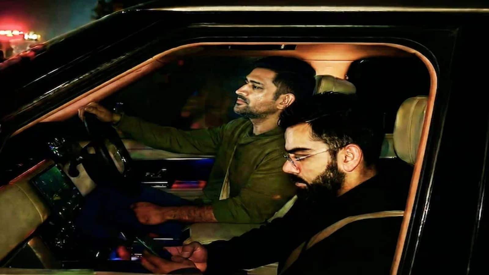 Dhoni-Kohli VIDEO: धोनी ने विराट कोहली के लिए खुद ड्राइव की कार, रांची में हाई-प्रोफाइल पार्टी में ऋषभ पंत भी रहे मौजूद