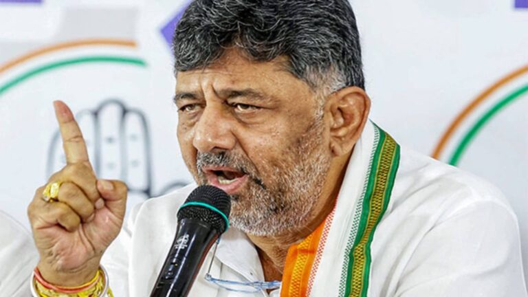 कर्नाटक में बदलेगा मुख्यमंत्री? अपने नाम की अटकलों पर डीके शिवकुमार ने तोड़ी चुप्पी, कहा- कोई भ्रम नहीं, मेरा यहां...