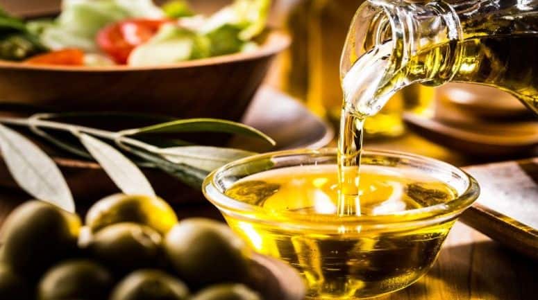 Edible Oil Import Flat: 2024-25 में खाने के तेल की मांग रही फ्लैट, नेपाल से हो रहा रिफाइंड सोयाबीन, सनफ्लावर ऑयल का इंपोर्ट