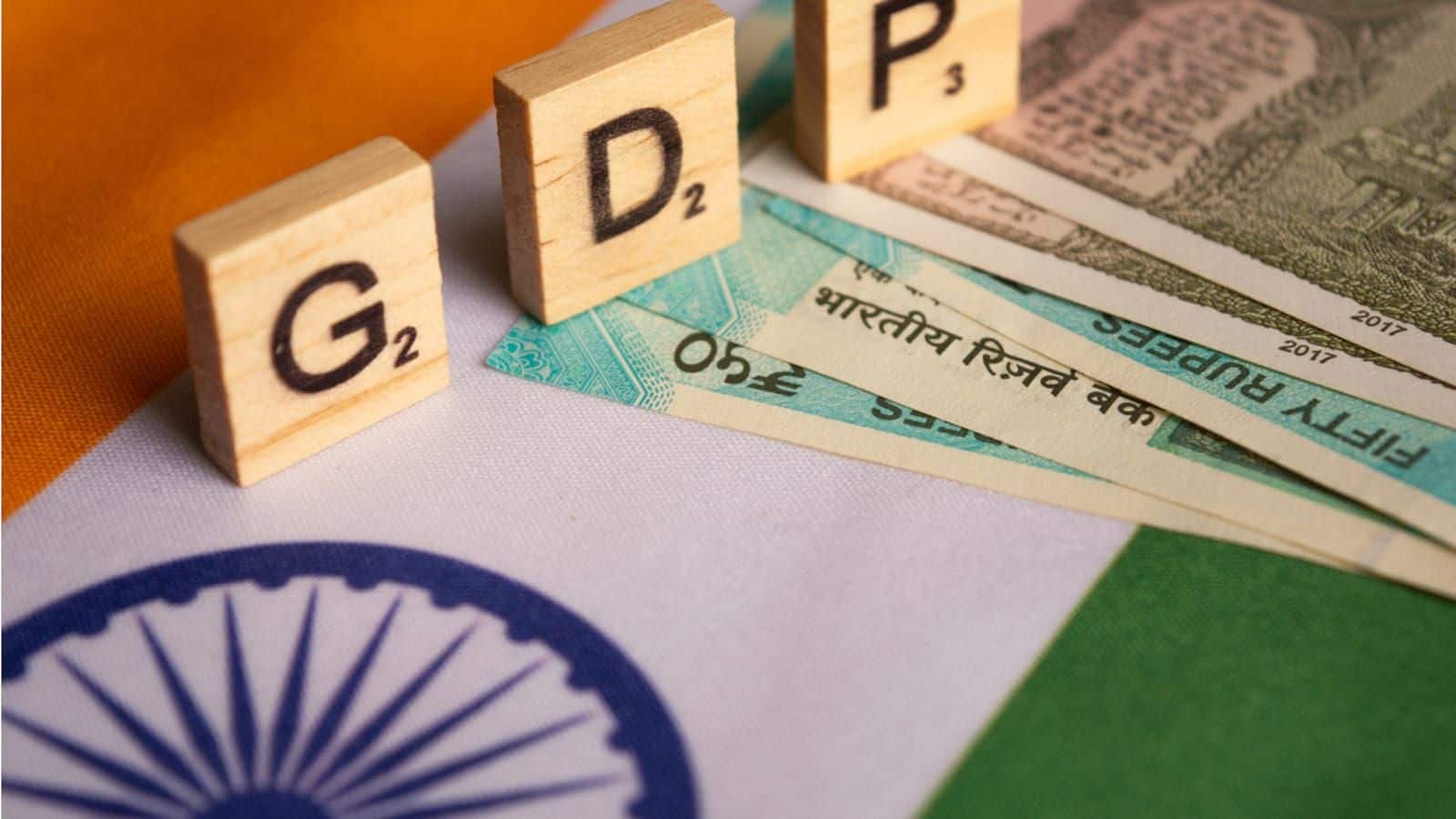 GDP growth : Q2 में भारत की इकोनॉमी छह तिमाहियों में सबसे ज़्यादा तेजी से बढ़ी, 8.2% रही GDP ग्रोथ रेट