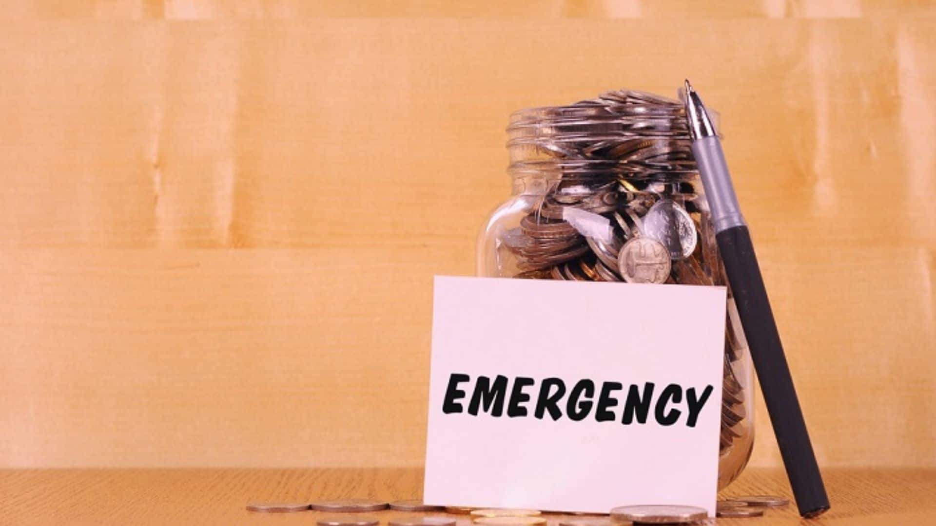 इमरजेंसी फंड और लाइफ इंश्योरेंस परिवार की सुरक्षा और सपनों का हैं मजबूत सहारा, जानिए कैसे करते हैं मदद?