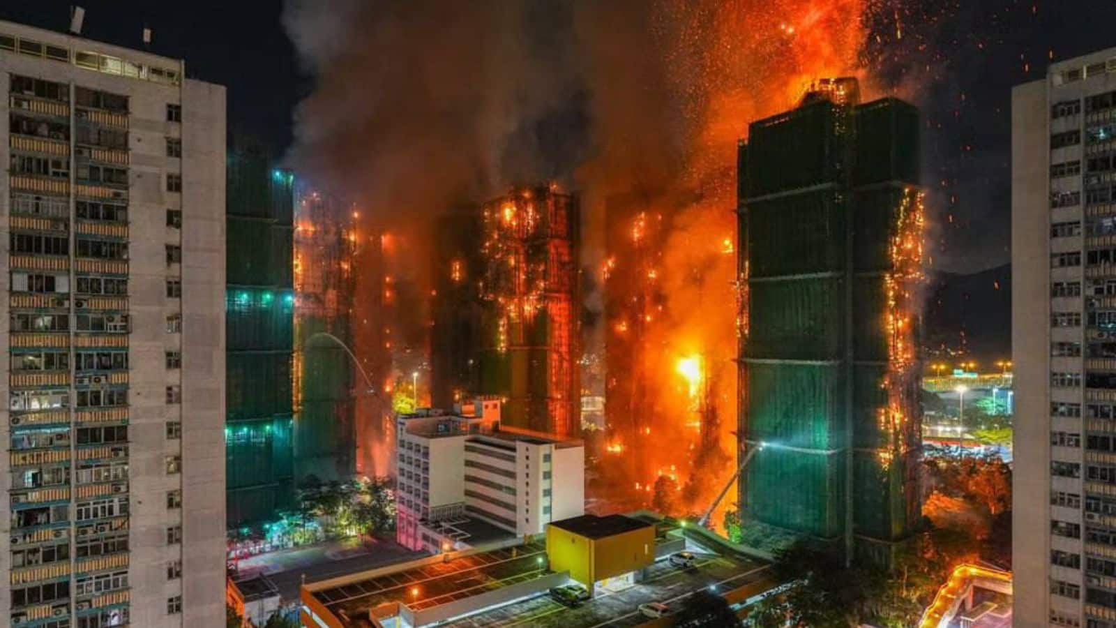 Hong Kong Fire: भीषण अग्निकांड में अब तक 94 की मौत, 3 लोग गिरफ्तार
