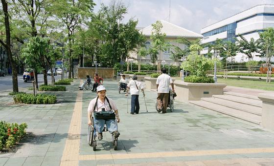 सामाजिक विकास संकल्पों को कार्रवाई में बदलने के आहवान के साथ, दोहा सम्मेलन का समापन