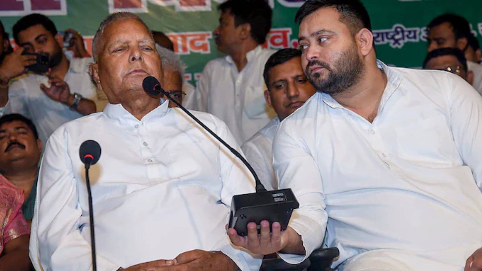 Inside Story: करारी हार और रोहिणी के आरोपों के बाद बैकफुट पर थे तेजस्वी, तभी लालू ने संभाला मोर्चा; फिर ऐसे चुने गए विपक्ष के नेता