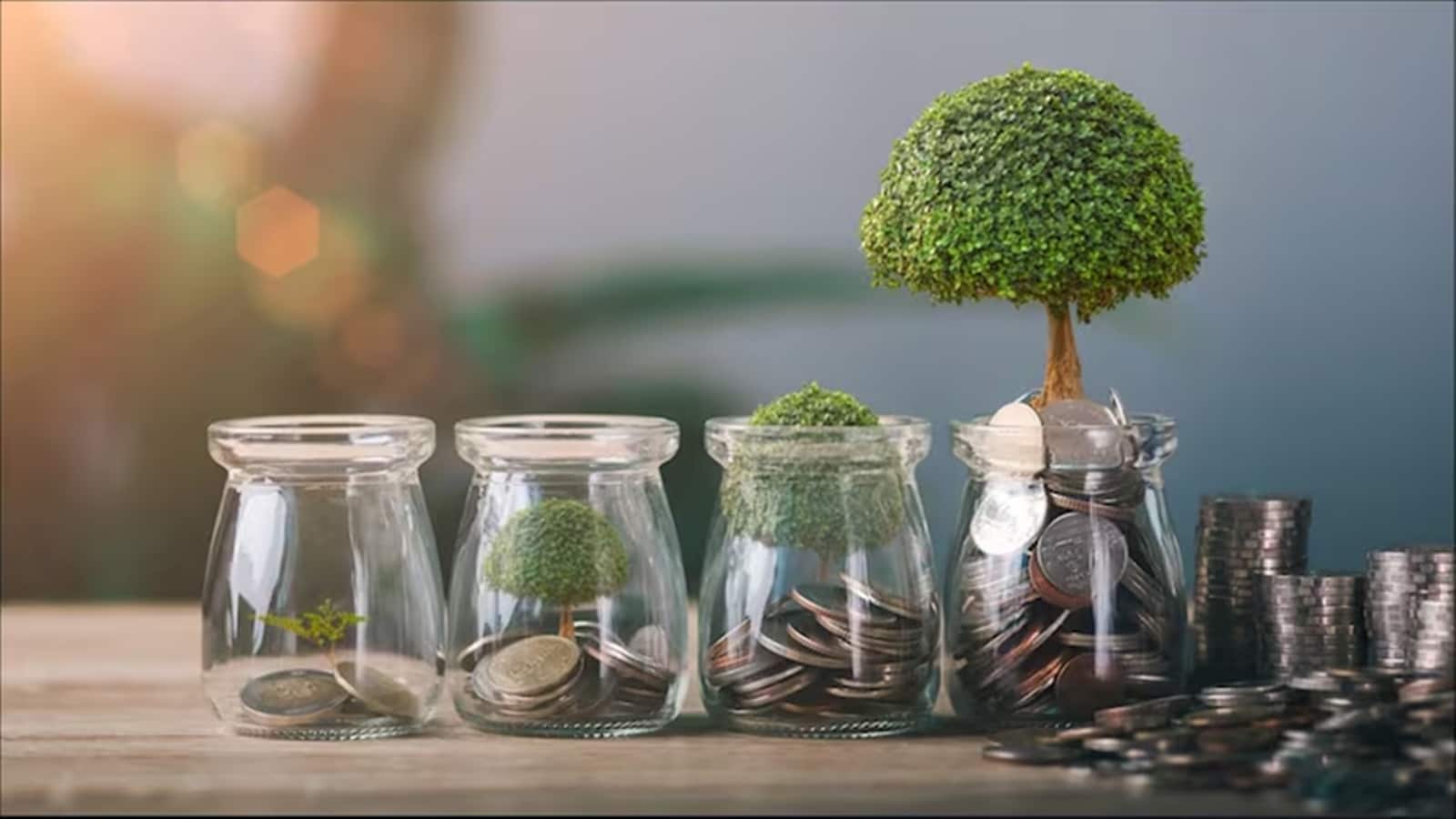 Mutual Funds Shopping: अक्टूबर में क्या खरीदा-क्या बेचा म्यूचुअल फंड्स ने? अधिकतर में कॉमन रहे ये दो स्टॉक्स