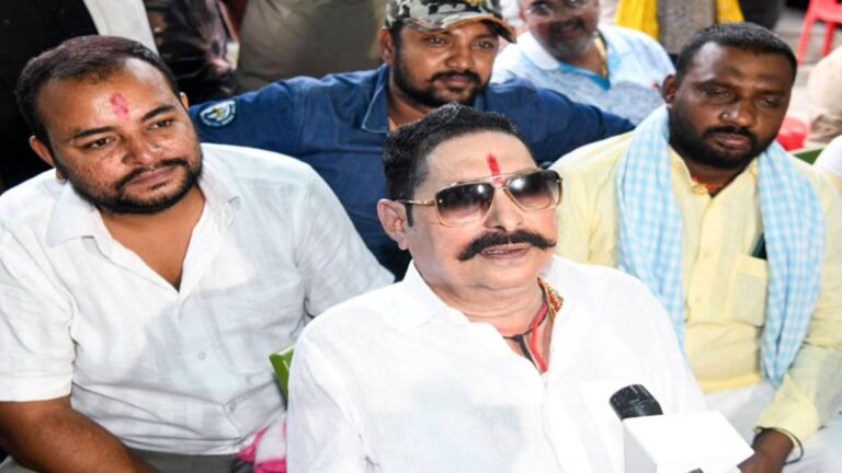 'मोकामा कत्लगाह था... कार्रवाई तो हो गई, अब सवाल के घेरे में तेजस्वी हैं ', अनंत सिंह की गिरफ्तारी पर बोली JDU, विपक्ष ने क्या कहा?