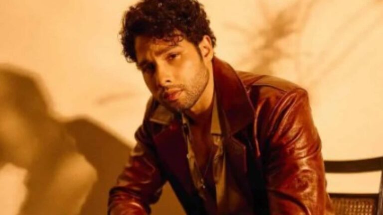 Siddhant Chaturvedi: इस हिंदी फिल्म के फैन बन चुके हैं सिद्धांत चतुर्वेदी, बोले- हमें और ऐसी मूवीज बनाने की जरूरत
