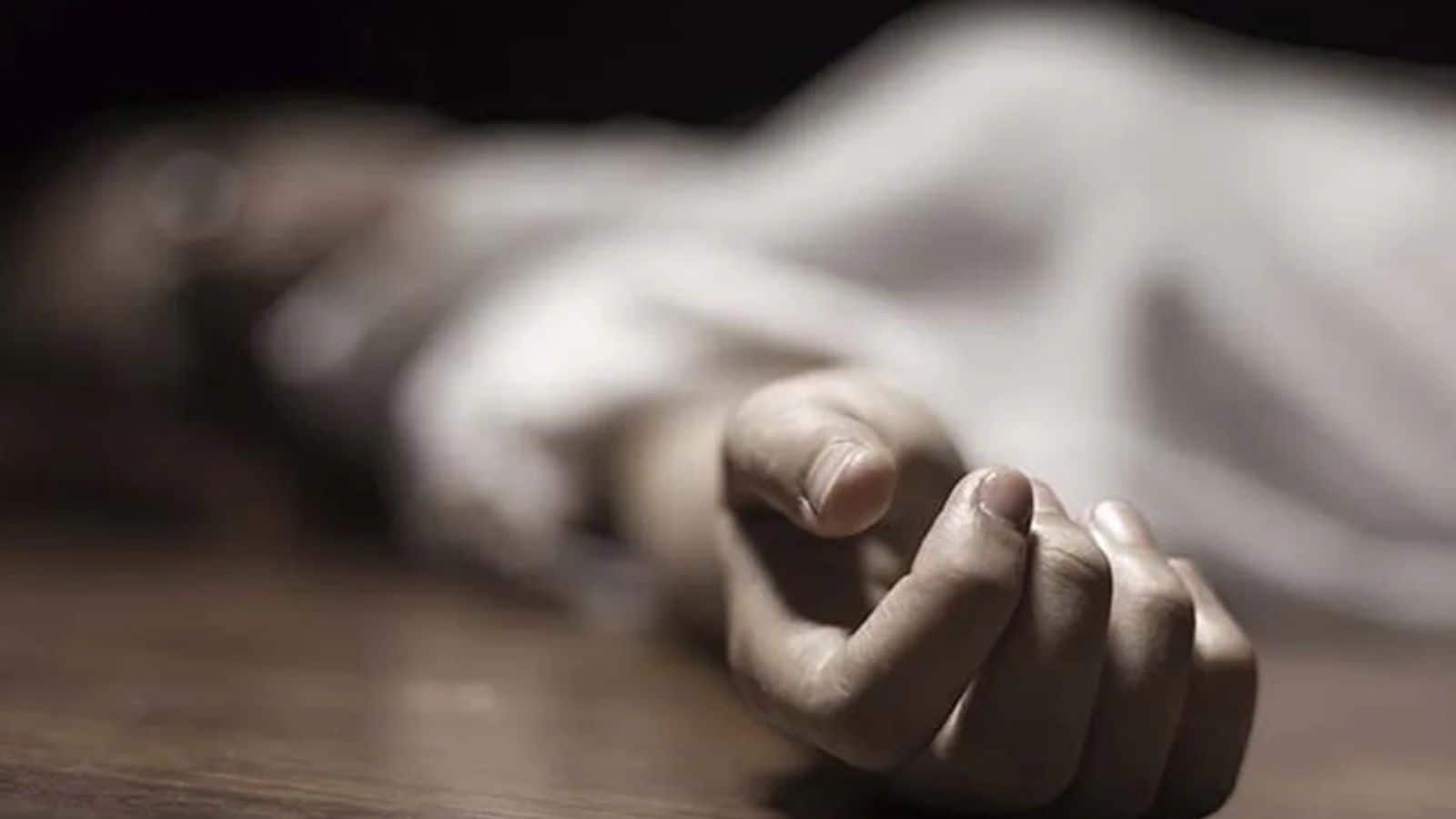प्रिंसिपल के उत्पीड़न से तंग आकर हॉस्टल की बिल्डिंग से कूदी 10वीं की छात्रा, हैरान करने वाला मामला आया सामने