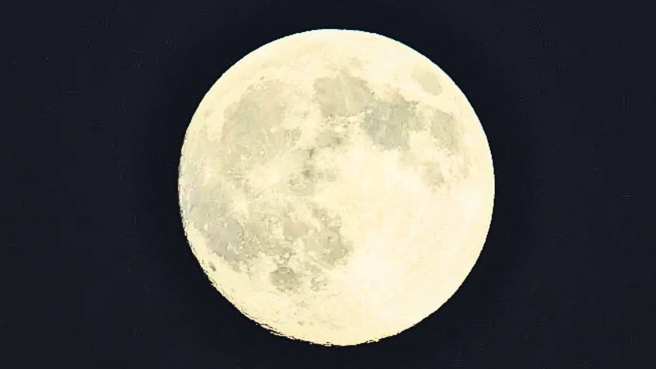 Super Beaver Moon: अमृतसर, अयोध्या से गोवा तक... देव दिवाली पर आसमान में कहां कैसा दिखा सबसे चमकीले चांद का नजारा, VIDEO