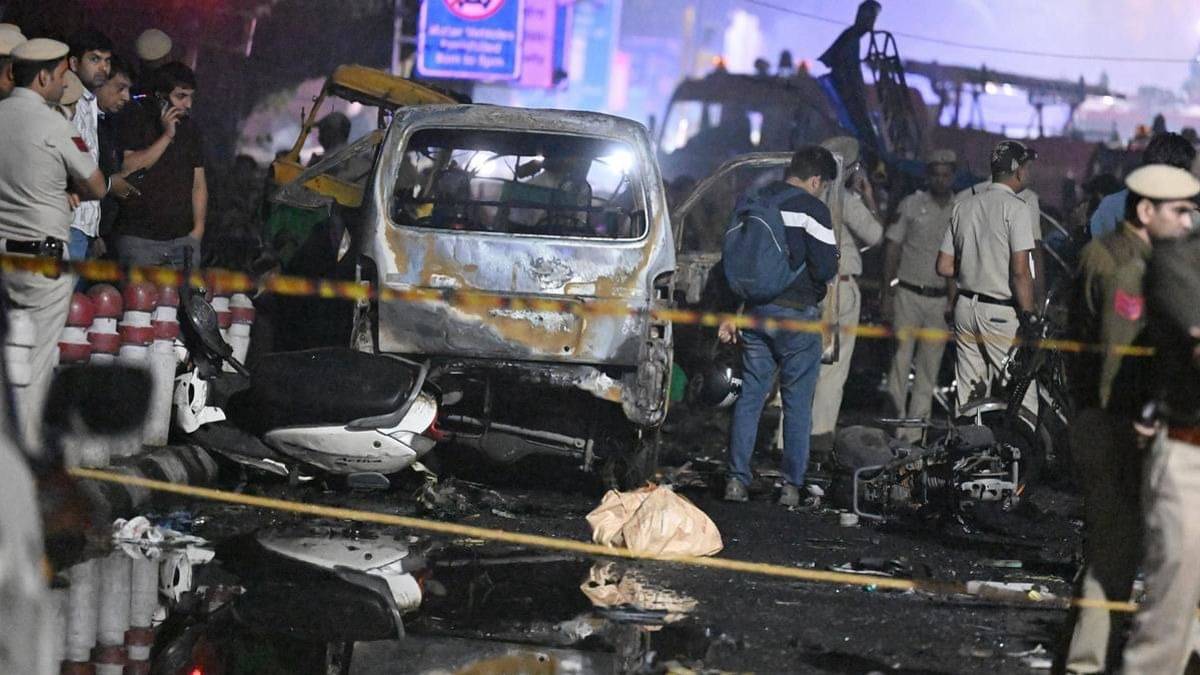 Delhi Blast Death Toll: दिल्ली ब्लास्ट के एक सप्ताह बाद बढ़ गया मौत का आंकड़ा, जानिए आतंकी हमले में अबतक कितने लोगों ने गंवाई जान