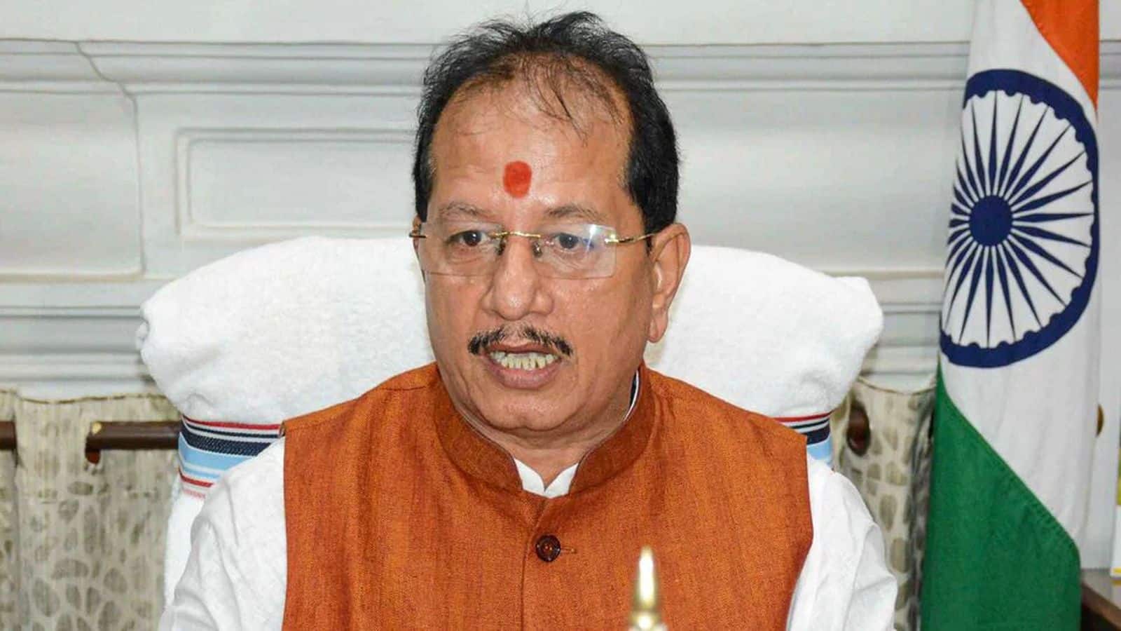 Bihar Deputy CM Vijay Sinha Attack: 'जूते-चप्पल और गोबर फेंका'! बिहार के डिप्टी CM विजय सिन्हा के काफिले पर हमला