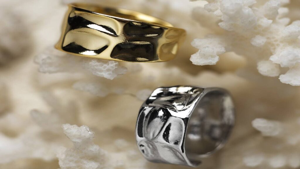 White Gold vs Yellow Gold: कॉस्ट, केयर, क्वालिटी का क्या है अंतर