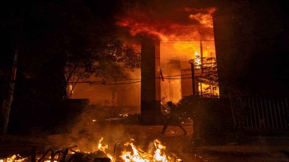 सात साल की बच्ची को जिंदा जलाया, सरकार को दिया 24 घंटों का अल्‍टीमेटम...बांग्लादेश में बवाल का नया चेप्‍टर चालू